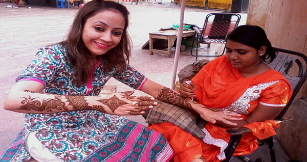 karwa chauth mehandi