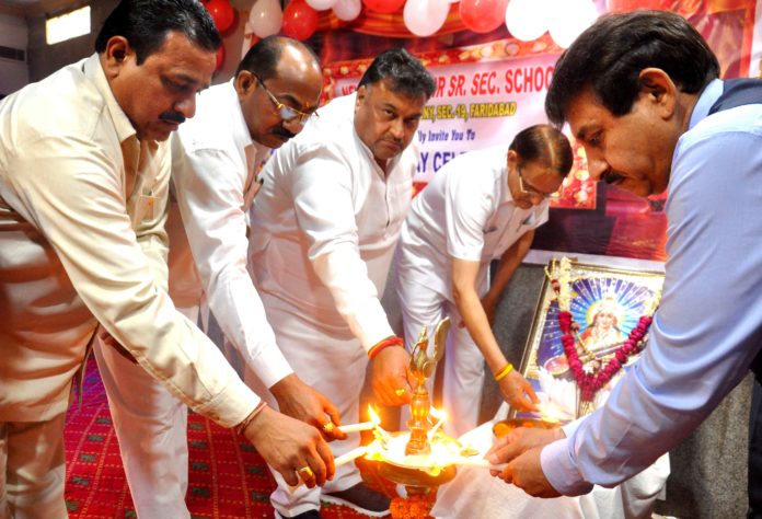 lakhan kumar singla at nvm public school program