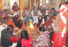 बांके बिहारी मंदिर में श्री हनुमान चालीसा जी का अखंड पाठ संपन्न Banke Bihari Temple