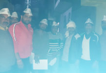 विजय भड़ाना ने घर-घर जाकर लोगों को दिल्ली में करवाए जा रहे विकास कार्यों के बारे में बताया vijay bhadana aam aadmi party