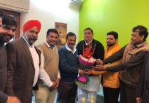 स्कूल-अस्पताल रैली की सफलता को लेकर केजरीवाल ने धर्मबीर भड़ाना की पीठ थपथपाई dharmbir bhadana faridabad,