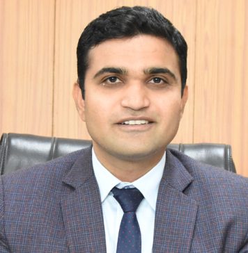 IAS Vikram singh