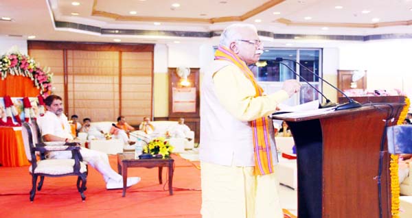 cm manhor lal khattar,
